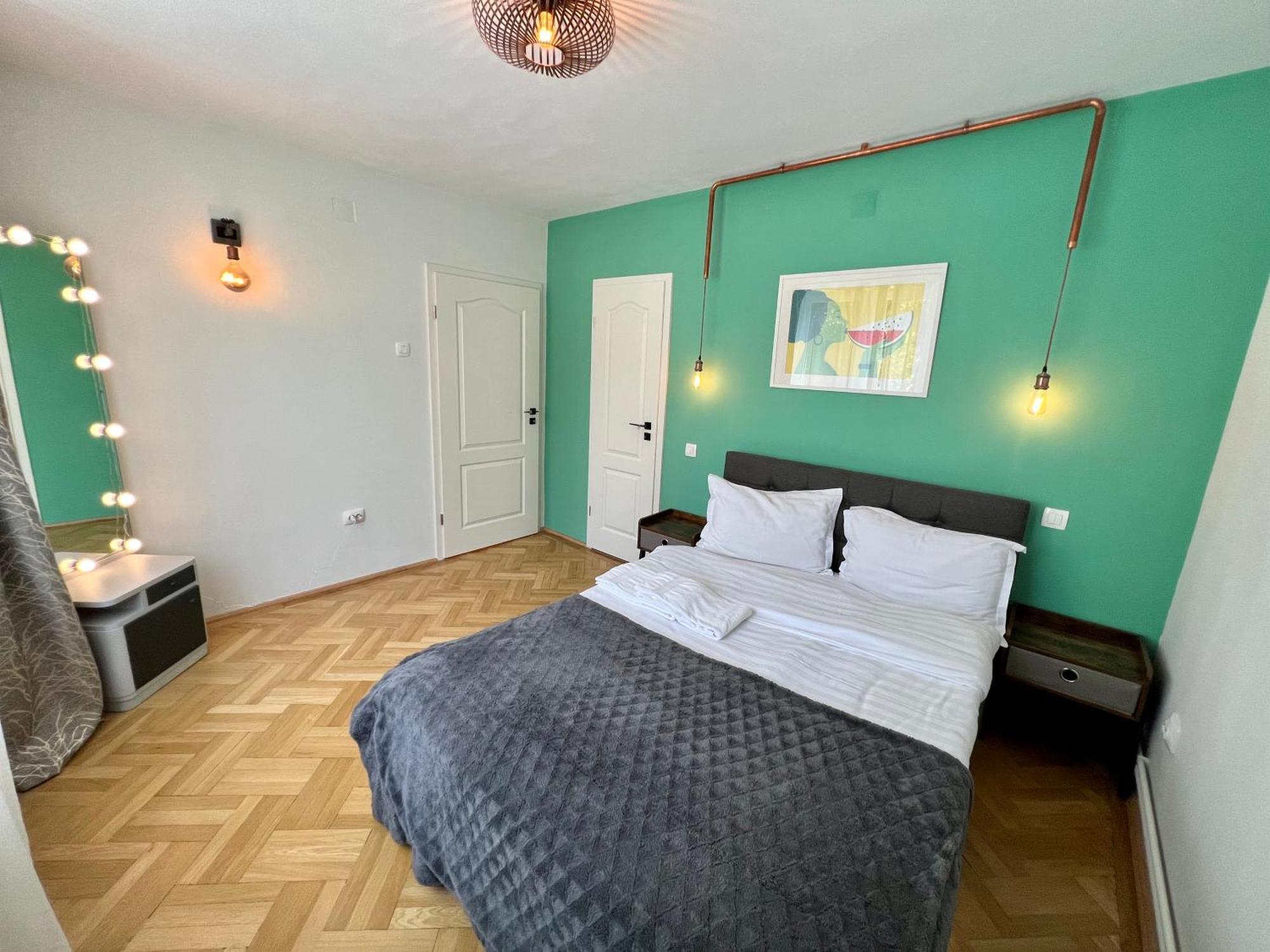 Castanilor 6 - Hip Industrial Apartment Close To City Centre Brașov Exterior foto